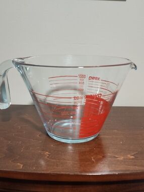 Large Pyrex Clear Glass 4 Cup Capasty Measuring Cup with Red Markings